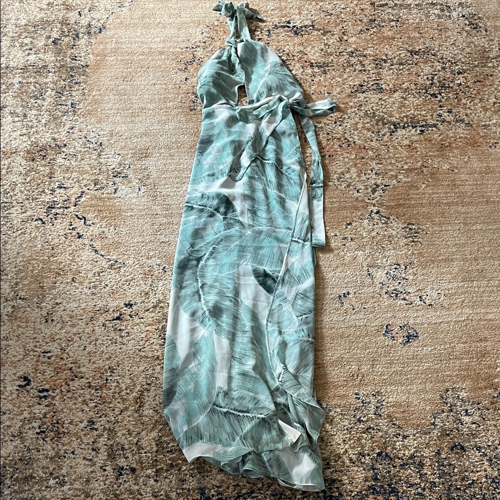 Oliviaceous Tropical Halter Maxi Dress in Green and White Palm Leaf pattern